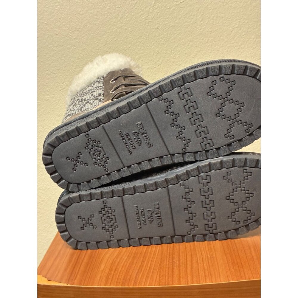 NWT Muk Luks Winter Boots Gray Flat Size 10 Wide Women's - Picture 7 of 7
